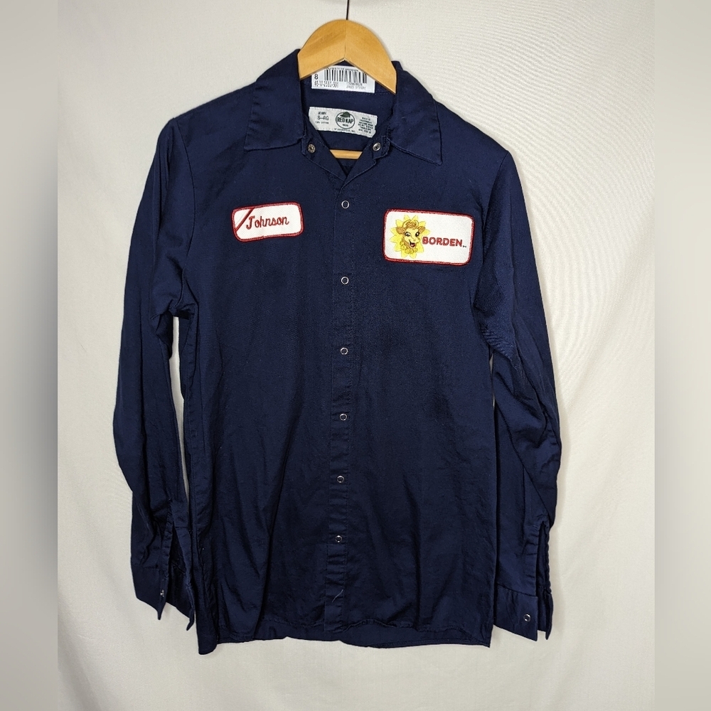 Borden Long Sleeve Shirt Sz Small Snap Closure Red‎ Cap Milk Man Johnson Unisex
